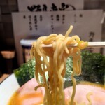 ラーメン 野良裏家 - 麺リフト