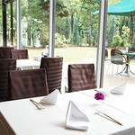 Season Dining LOTUS GARDEN - 店内3）テーブル席