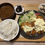 コモンダイニング - チキン南蛮カツ