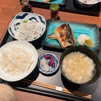 魚坐 - 