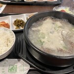 ファンのソルロンタン。 - 