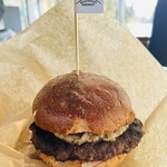 猿倉山ビールバー - ジビエバーガー