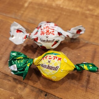 なるはは　ゴンチャロフ1点.ゴーフル３点 計4点 なるはは ゴンチャロフ1点.ゴーフル3点 計4点 ゴンチャロフ製菓