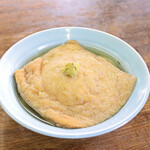 宝山亭 - うどんが見えないほどの大きな一枚お揚げ