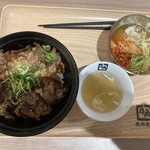 牛角　焼肉食堂 - 料理写真:牛角カルビ丼968円