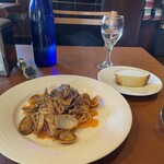 トラットリア セレーノ - ボンゴレロッソ＆パン