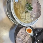 煮干しらぁめん 猫トラ亭 - 