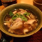 亀蔵 - つけ汁（地鶏ときのこ）