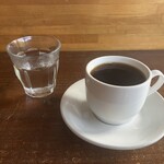 珈琲談話室 まる - 