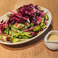 季節のサラダ　本日のドレッシング