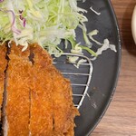 ロースカツ定食 修 - 鹿児島県産 南州ナチュラル豚　　　　　　　　　　　　リブロース定食1600円　右