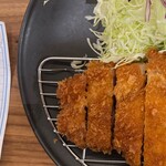 ロースカツ定食 修 - 鹿児島県産 南州ナチュラル豚　　　　　　　　　　　　リブロース定食1600円　左