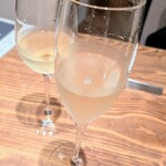 Bistro Amber - ワイン1杯500円