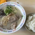 博多ラーメン はかたや 百年橋店 - 