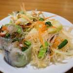 プロォーイ タイ料理 - 