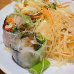 プロォーイ タイ料理 - 