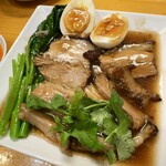 タイ料理バーンファー  - ムートゥン