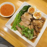 タイ料理バーンファー  - ムートゥン