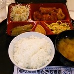 港町酒場もんきち商店 白石総本店 - 鶏のレモン煮定食(540)