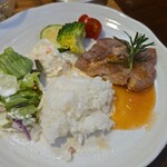 キッチン ブルー グローブ - 再びワンプレート、ソースはタップリ