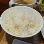 キッチン ブルー グローブ - ご飯大盛のアップ