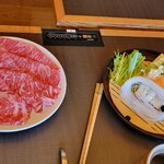 しゃぶしゃぶ・日本料理 木曽路 用賀店 - お値打ち価格の上和牛霜降り肉、少し野菜盛りがさびしいかなぁ～