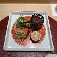 鮨　臥龍 - 白魚・ザーサイ・もずく・里芋