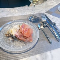 La Brianza - ブラータチーズときのこのサラダ生ハム添え