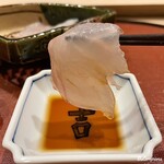 御料理 寺沢 - ぶるんぶるんの寒鮃の造り