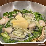 御料理 寺沢 - あわびと蛤と牡蠣の芹鍋