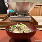 御料理 寺沢 - あわびと蛤と牡蠣の芹鍋を留椀代わりに