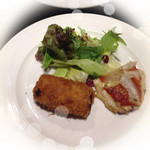 飛騨牛一頭家 馬喰一代 名古屋 - いわしピサ♡コーンコロッケ♡