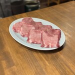 炭火焼肉ホルモンさわいし - 
