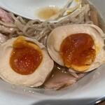 らぁめん鴇 - 煮卵