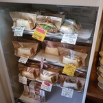 COPAIN　MONTMARTRE - 陳列棚の様子②。