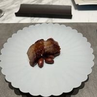 ON the TABLE CHINESE - 