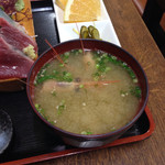 Katsugyo Chibaya - この日のお味噌汁は甘エビの頭入り。もちろんチューチュー吸いましたよ（笑）