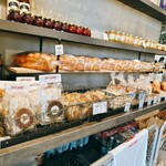 LUCKY BAKERY - 