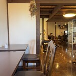 珈家 - 店内