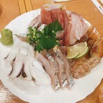 居酒屋とおるちゃん - 名物！とおるちゃん刺盛　3人前　2670円