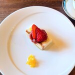 プロシュッテリアモリモト - 