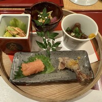 対馬のどぐろとイカ活き造り 博多 魚蔵 都ホテル店 - 