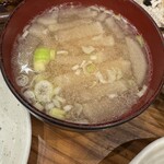 二代目どん平 - イクラの子丼の味噌汁！