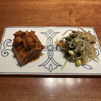 士士 - 