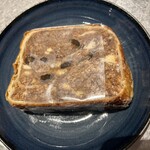 Eiger - 帰って頂いたパン。コレも美味かったなぁ〜！