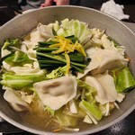 はかた野菜巻き串 こだわり酎ハイ きばくもん - 炊き餃子鍋