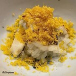 御料理 寺沢 - たっぷりの唐墨が削られた穴子の白焼の飯蒸し