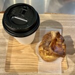 コーヒースタンド 36℃ - カフェラテ　プレーンシュークリーム