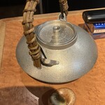 焼酎処さつま - 錫のやかんに焼酎熱燗
