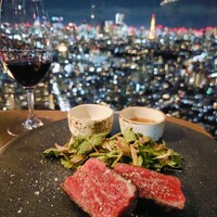 Longrain Tokyo - クライングタイガー・飛騨牛内モモステーキ ホット&サワーソース